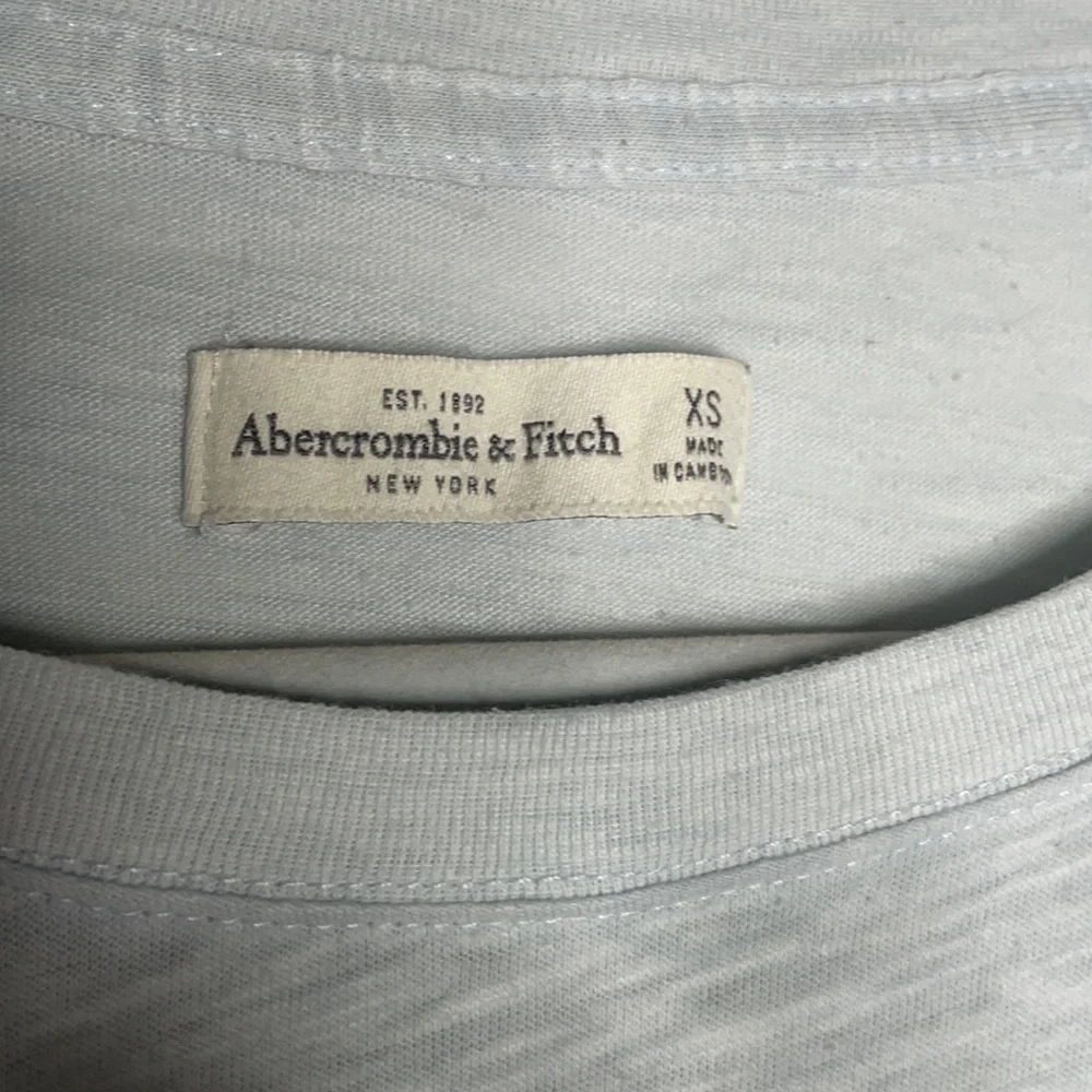 Abercrombie & Fitch‎ Short Sleeve Shirt sz XS_3